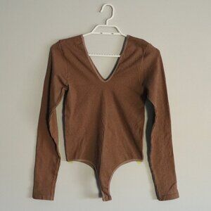 Design Lab Women's‎ Brown M/L Ribbed V-Neck Long Sleeve Thong One Piece Bodysuit